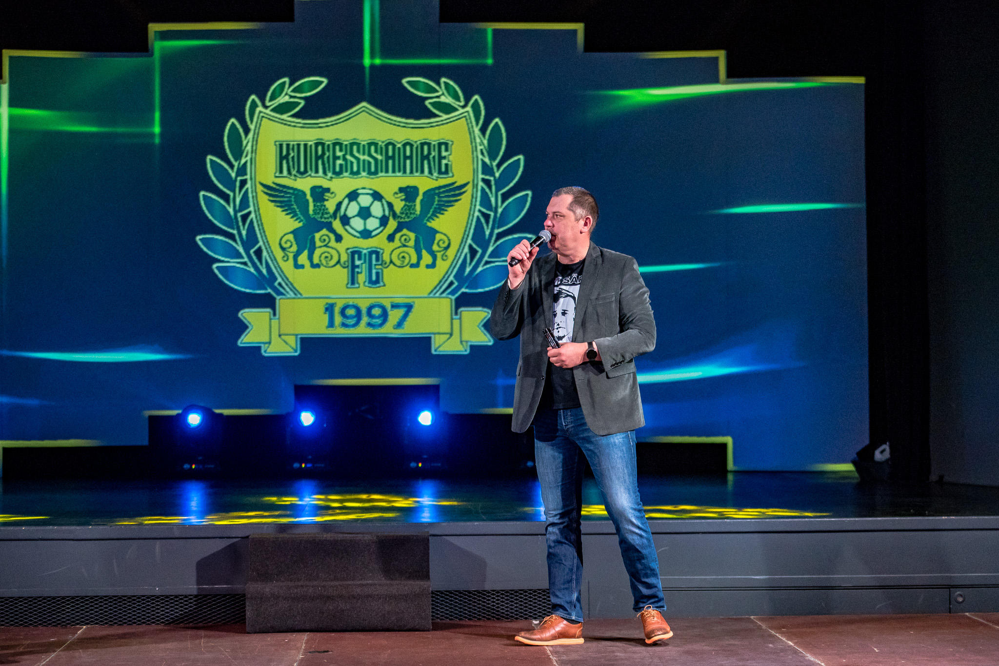 FC Kuressaare kogukonnajuht Martin Tammel kutsub kõiki fänne tulema staadionile jalgpallimängule koos kaaslasega, kes kunagi varem pole sellisel üritusel käinud