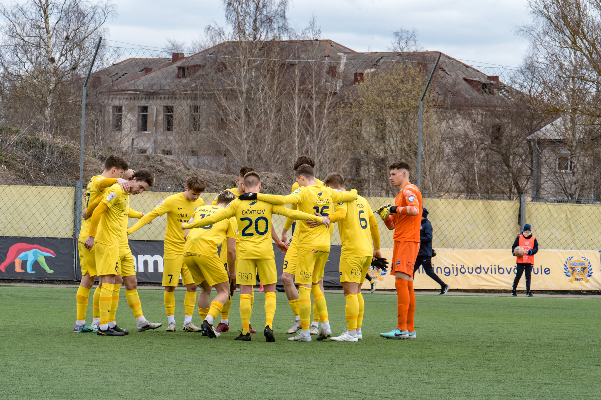 Premium liigas viigistas FC Kuressaare võõrsil 1:1 Nõmme Unitedi meeskonnaga. Kure asus juhtima 31. minutil, kui Joonas Soomre realiseeris Karl Rudolf Õiguse ts